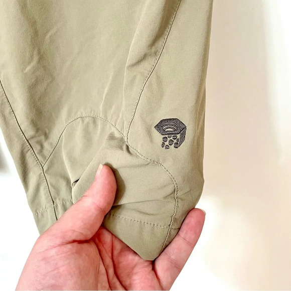 Mountain Hardware Women's Bermuda  Hiking Shorts - Picture 5 of 8